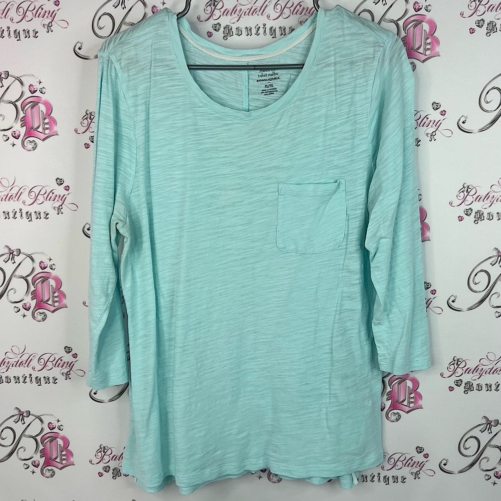 Banana Republic long sleeve scoop neck blue light Aqua Long Sleeve Tee